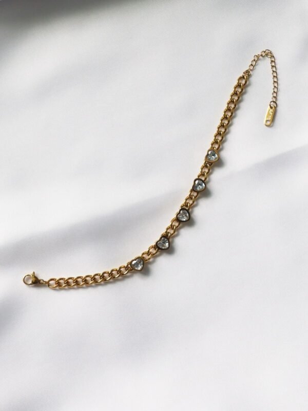 Stainless Steel Heart Link Bracelet - Hypoallergenic & Anti-Tarnish